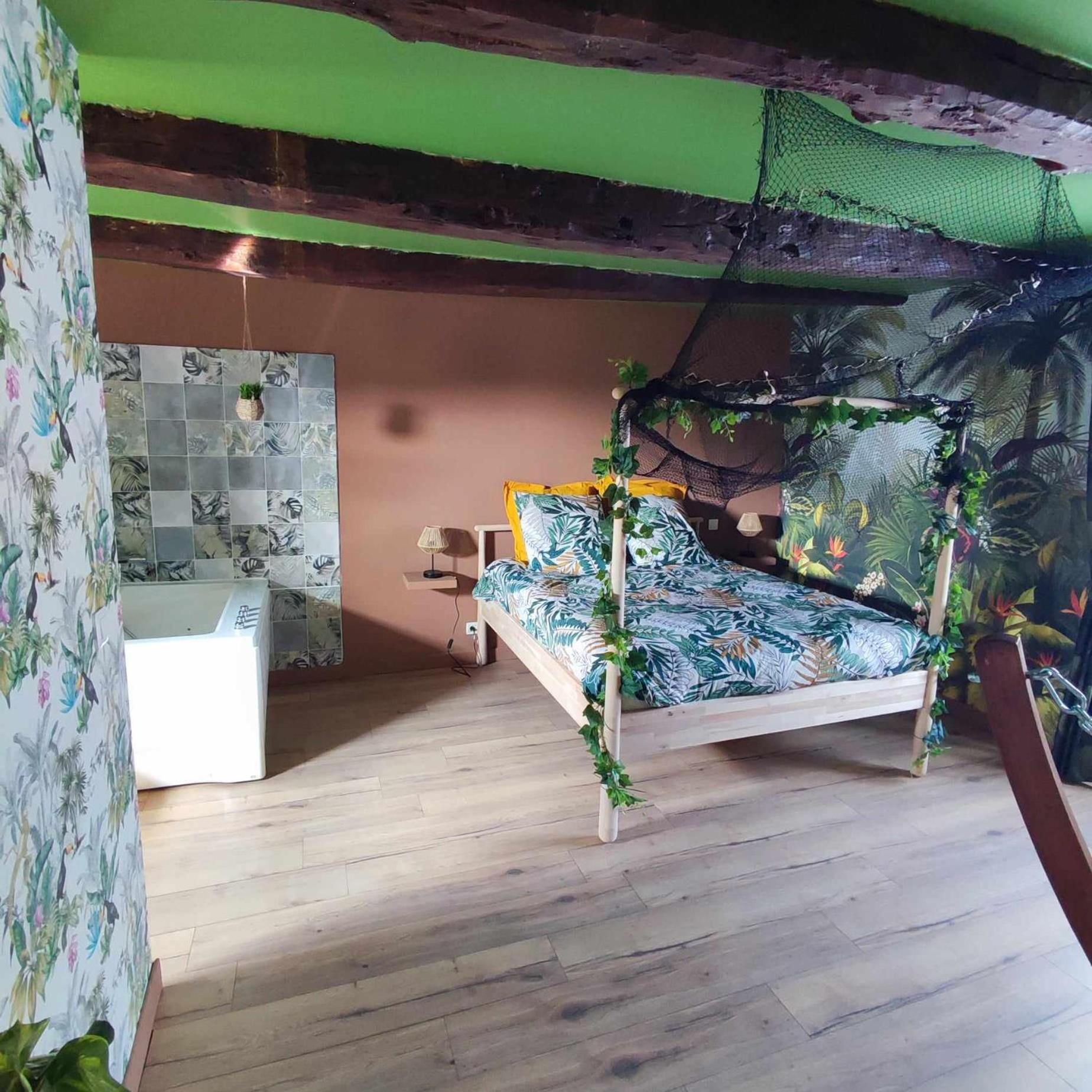 L'Evasion Jungle Apartment Saint-Pierre-de-Plesguen Екстериор снимка