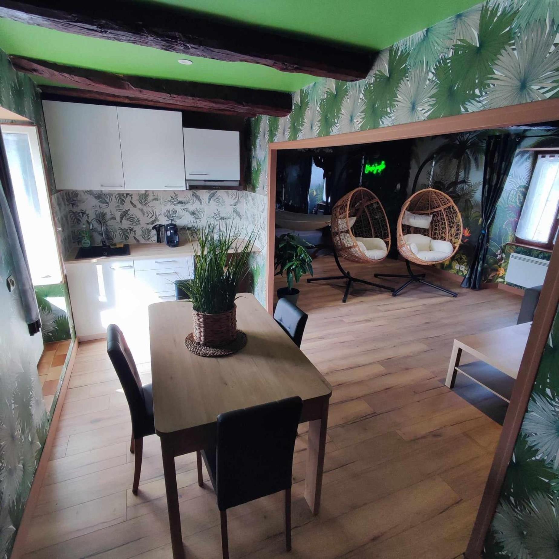 L'Evasion Jungle Apartment Saint-Pierre-de-Plesguen Екстериор снимка