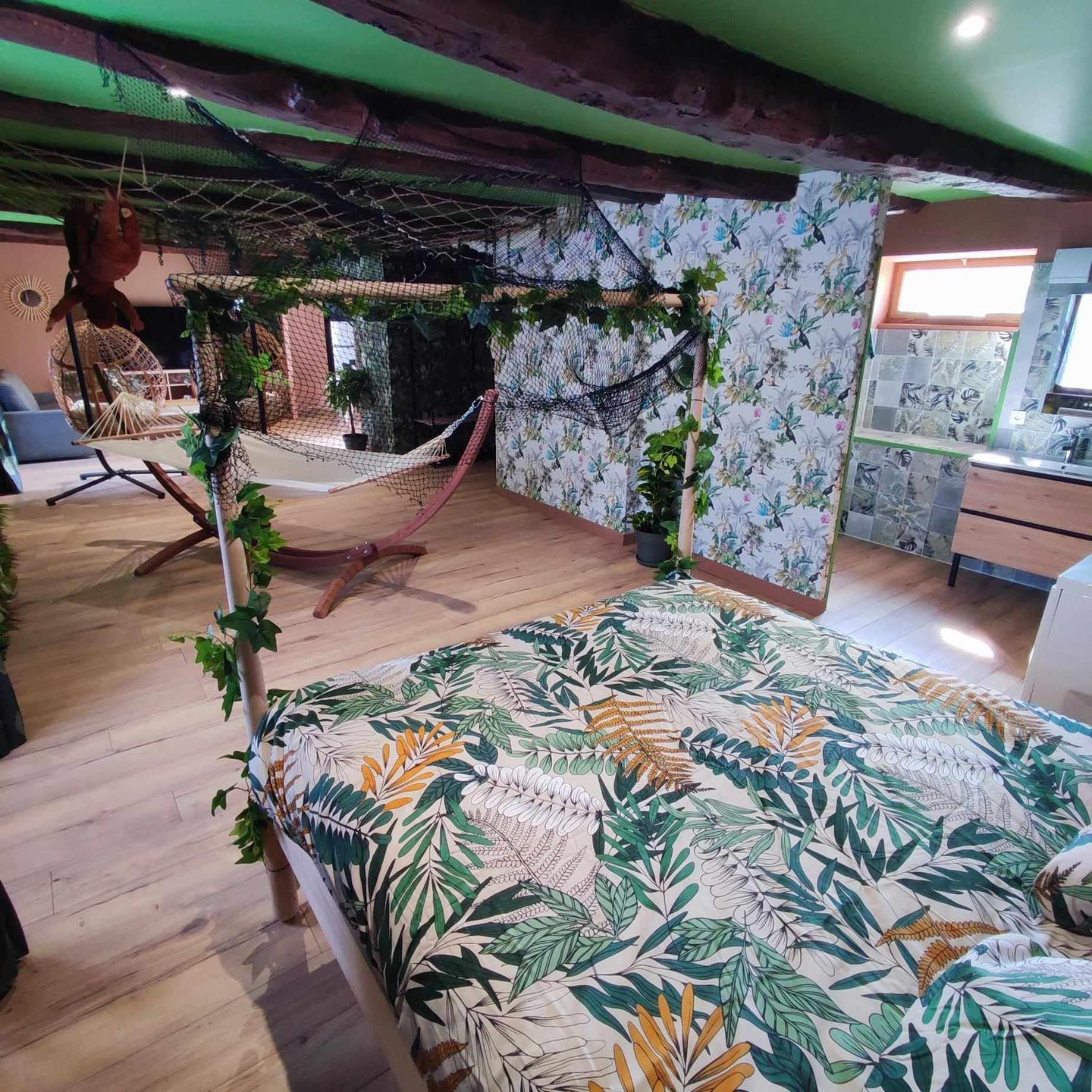 L'Evasion Jungle Apartment Saint-Pierre-de-Plesguen Екстериор снимка